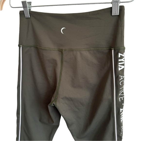 Zyia Active Olive Logo Stripe Light N Tight Hi-Rise Capri 20" Leggings, Size 4 - Picture 7 of 8